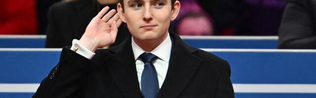 Baron Tramp ima 2 brata i 2 sestre, a navodno je samo jedno od njih zvao na svoj 20. rođendan