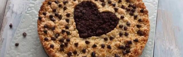 VIDEO: Mrvičasta pita sa Nutelom