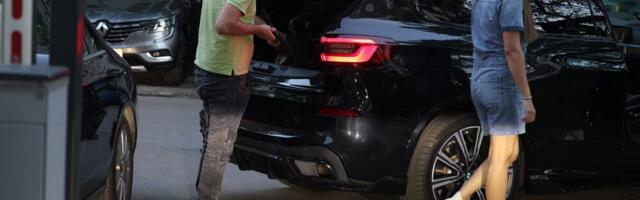 PAPARACO! LUNA I MARKO UHVAĆENI KAD SU SE NAJMANJE NADALI! Evo šta rade u slobodno vreme (HIT FOTKE)