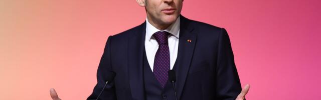 Makron vikao na publiku na Univerzitetu u Najrobiju: Evo šta se nije dopalo francuskom predsedniku