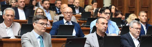 Skupština Srbije završila raspravu, sutra glasanje o svim tačkama dnevnog reda