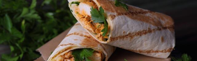 Tortilje sa piletinom i avokado sosom