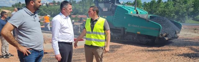 Počelo asfaltiranje pristupne saobraćajnice Gornji Milanovac – Takovo