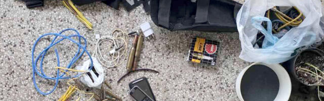 Novosađanin u kući u selu kod Kragujevca krio bombe, ali i policijske legitimacije i „lisice“