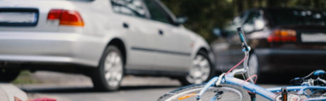 UDARIO BICIKLISTU OTPOZADI I UBIO GA! Teška soabraćajna nesreća kod Sente!