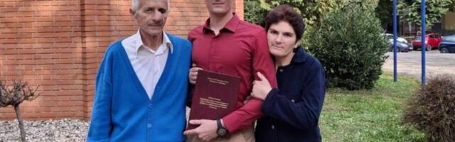 Ljubomir je ponos roditelja i celog sela: Za đaka pešaka iz Bjeluše ne postoje nesavladive prepreke