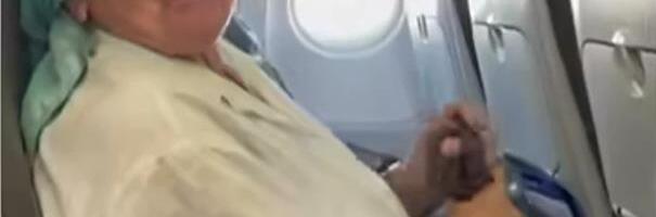 Unuka platila baki prvi let avionom i letovanje, čula je da priča o poslednjim danima, njen gest raznežio sve