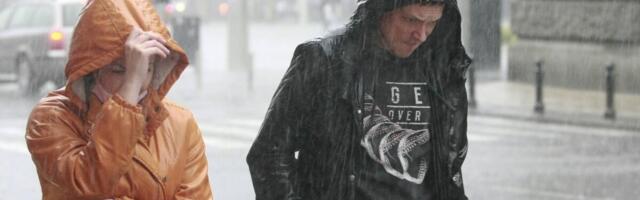 DANAS OBLAČNO I SVEŽIJE VREME, A POPODNE ĆE PLJUŠTATI KIŠA: Duvaće i VETAR, vreme će se skroz PROMENITI!