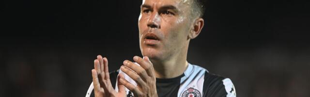 Natho odigrao poslednji "večiti derbi", pa se potresnom porukom oprostio od navijača: Najveće poštovanje ide vama... /FOTO/