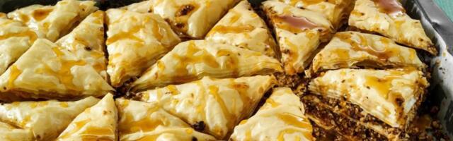 Za ovo Badnje veče isprobajte novi recept za baklavu sa suvim šljivama