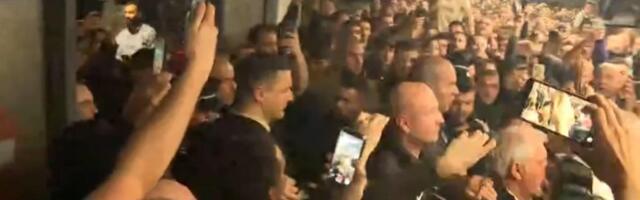 Željko Obradović sleteo u Beograd: Jedva se probio kroz masu navijača