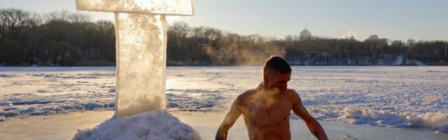 Bogojavljenje i plivanje za krst u Srbiji, Crnoj Gori, Rusiji, Africi i na Bliskom istoku