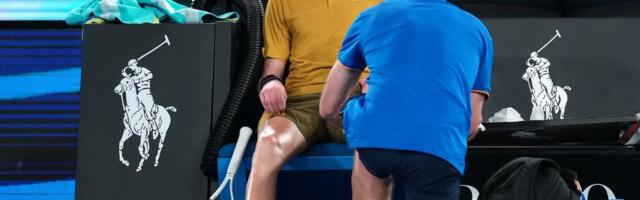 Janik Siner se digao iz mrtvih i sprečio istorijsku senzaciju: Povraćao, hramljao i prošao u osminu finala AO!