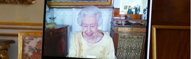 Kraljevska porodica i Britanija: Kraljica Elizabeta se sastala sa ambasadorima posle izlaska iz bolnice