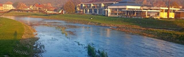 U Lebanu proglašena vanredna situacija – izlili se Jablanica, potoci i kanali