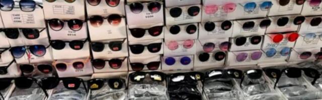 ZAPLENJENA GOMILA LAŽNIH BRENDIRANIH STVARI VRADNIH SKORO 9 MILIONA! Pali šverceri u Pančevu i Šapcu, evo šta je sve policija kod njih pronašla! (FOTO)