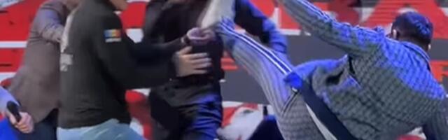 Haos na konferenciji pre spektakla u Beogradu: Nisu mogli da dočekaju ulazak u ring, pa se pobili već na snimanju /VIDEO/