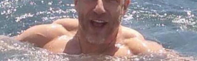 MILAN KALINIĆ SA MISTERIOZNOM ŽENOM NA JAHTI: On skače u more, a ona usnimila svoje noge (FOTO)