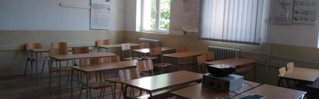 Niški prosvetari najavljuju jednodnevni štrajk u znak podrške studentima