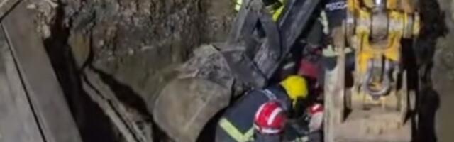 Ovako je spasen radnik posle 8 sati pod zemljom: Dačić objavio snimak iz Lazarevca (VIDEO)