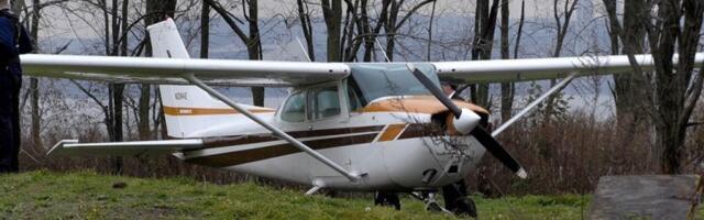 AVION NESTAO SA RADARA IZNAD RAKOVICE! U letelici bila trojica Nemaca i Hrvat, delovi rasuti kilometrima! SVI PUTNICI NASTRADALI!