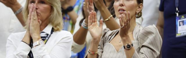 VERUJE SE DA IMA MAGIJSKU MOĆ Ovaj mistični detalj nosi Jelena Đoković, a evo šta čuva Novaka i decu