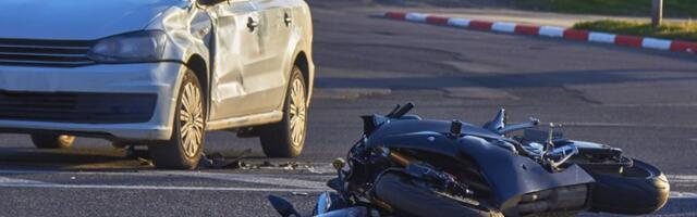 Pijan udario motociklistu i pobegao: Policija ga brzo uhapsila