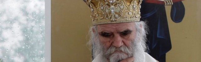 SNAŽNA PORUKA MITROPOLITA AMFILOHIJA: Izađite na izbore i glasajte za svetinje Božije!