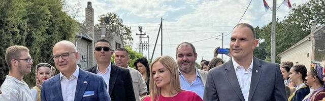 Miloš Vučević na tribini SNS u Zrenjaninu: Odvratniji izraz od „pumpaj“ nisam čuo