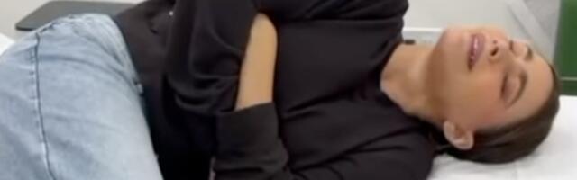 (FOTO) Glumica hitno hospitalizovana zbog infekcije: Jezive slike njenog lica preplavile mreže