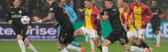 Holandski napadač se rugao protivniku zbog fizičkog deformiteta (VIDEO)