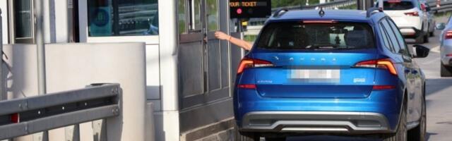 KOLONE NA NAPLATNOJ RAMPI! Evo koliko vozila čekaju, naoružajte se strpljenjem!