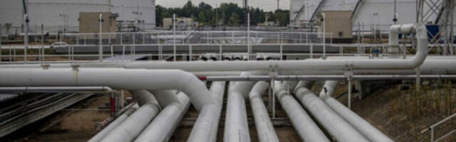 МОЛ оптужује ЈАНАФ за бирократске препреке у транзиту руске нафте