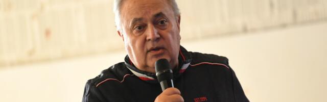 Blokader Škoro gazi opoziciju: Vucarate se od Brisela do Londona, a mislite na Bali (VIDEO)