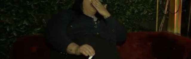 IMALA SAM TROJKU, a sa CRNCEM... Kiki - U krevetu ĆUTIM I TRPIM! Simulirala ODNOS PRED KAMERAMA - HIT VIDEO