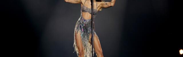 Zategnuti bicepsi su novi fitnes goal: Da li je era trbušnjaka završena?