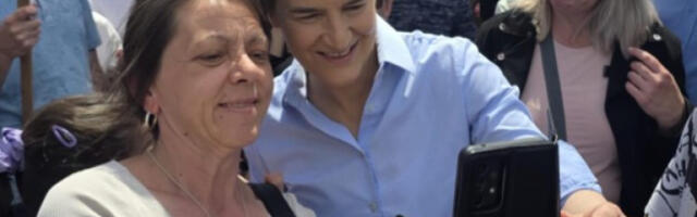 Брнабићева са грађанима: Хвала на подршци, знам да треба да урадимо још доста тога