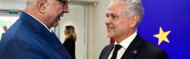 Мандић позива на уставне измене, али не о правима Срба