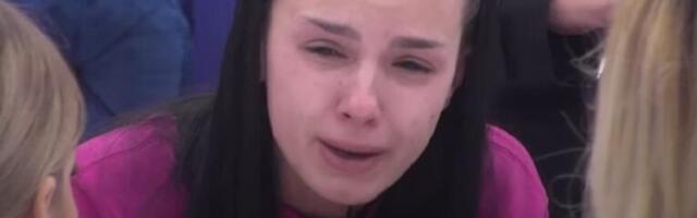 ANITA JE PROVINCIJSKA PROSTITUTKA, BILA BI I SA MAGARETOM: Stanojlovićeva na nikad većem stubu srama zbog afere sa Anđelom!