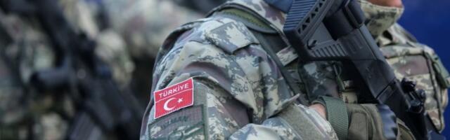 Turska izdala naloge za masovno hapšenje pripadnika vojske
