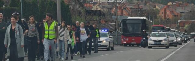 Ko stoji iz ovoga? Blokaderi bez ikakvog legitimiteta planiraju akciju "od vrata do vrata" u Nišu (FOTO)