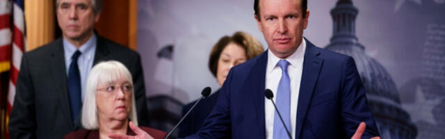 Крис Марфи: Трамп послао паничну поруку тржиштима