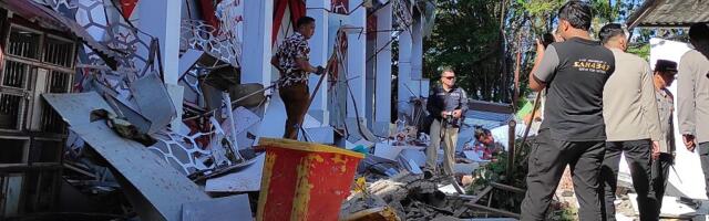 VIDEO Zemljotres od 7,4 stepena pogodio Indoneziju: Jedna osoba poginula, izazvan manji cunami