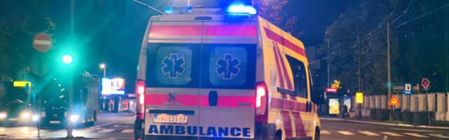 DVOJE POVREĐENO U DVE SAOBRAĆAJKE: Čak 23 intervencije na javnom mestu lekara beogradske Hitne pomoći