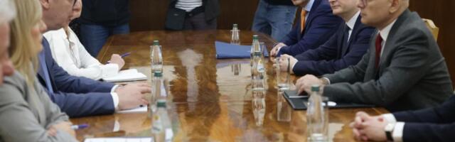 IZBORI NA VIDIKU! VUČIĆ OTVORIO DIJALOG, BLOKADERI ZATVORILI VRATA! Analitičari: Odluku kroje državni a ne partijski interesi