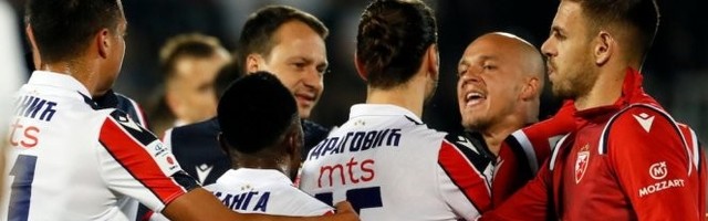 OVO NIJE VIĐENO! Kanga se OPET hvatao za MEĐUNOŽJE pred klupom Partizana, Stevanović IZGOREO, a JEDVA SPREČEN INCIDENT!