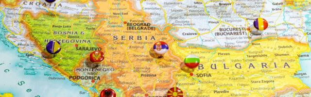 Dominik svetom putuje u sandalama: Posetio je i Balkan, a ovim srpskim gradom je oduševljen