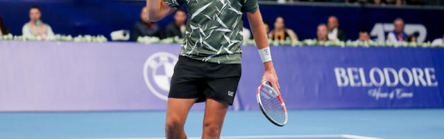 Hamad Međedović u polufinalu!