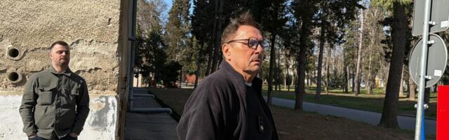 SRCEPARAJUĆI OPROŠTAJ DRAGANA KOJIĆA KEBE: Oglasio se zbog gubitka najvernijeg, koji je 15 GODINA bio deo porodice!