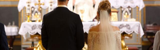 LJUBAV JAČA OD RATA Ruskinja i Ukrajinac venčali se u Podgorici (FOTO)